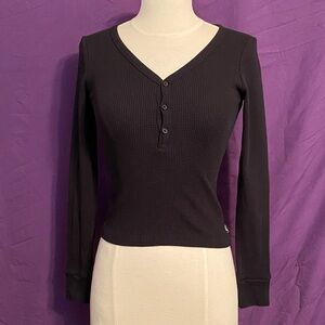 TNA from Aritzia Black V-Neck Long Sleeve Henley Top. Size XS.